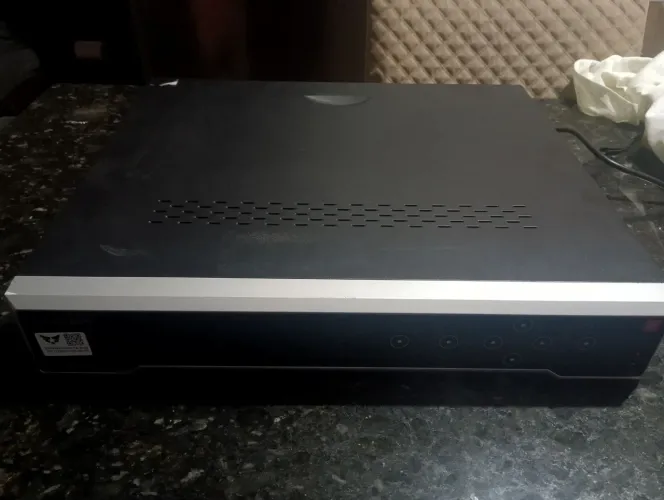 DVR Hikvision modelo DS-7732NI-I4