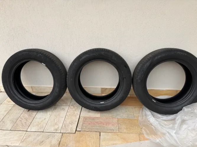 Pneu original Toro ano 2025 medida 225/60 R 18