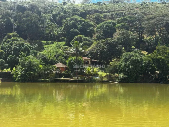 Belissimo sitio as margens da Represa de Areal/RJ - 4.000m²