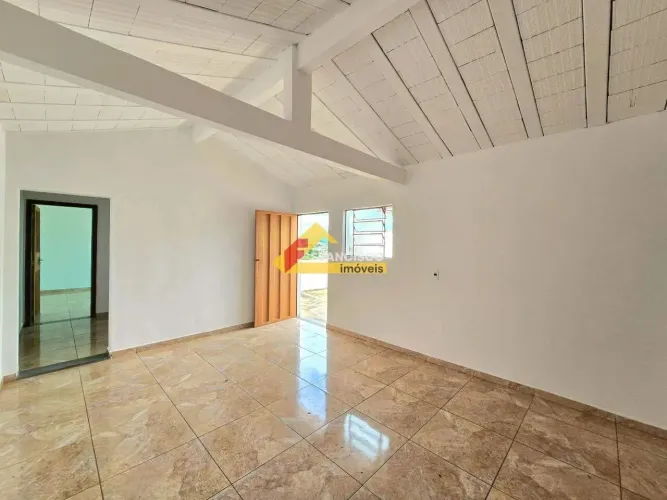 Casa à venda, 1 quarto, 2 vagas, Das Oliveiras - Divinópolis/MG