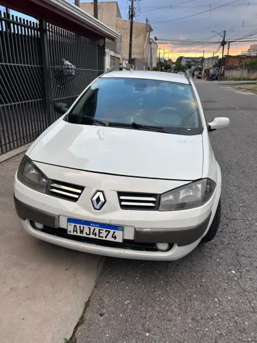 Renault Megane Grand Tour Dynam. Hi-flex 1.6 16V 2013