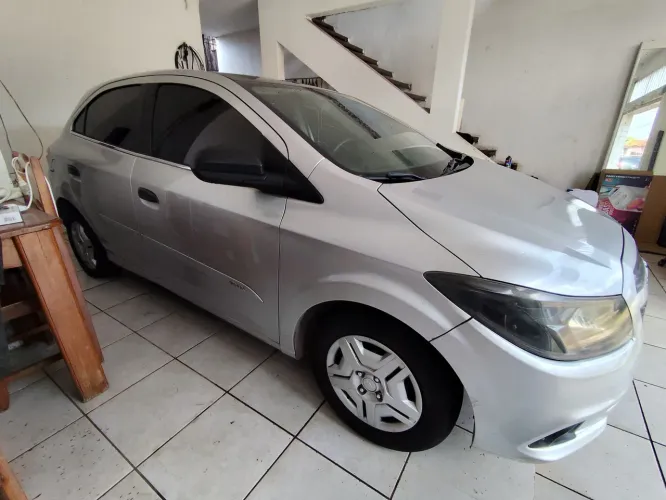 Chevrolet Onix JOY Hatch 1.0 8V Flex Mec. 4P 2018