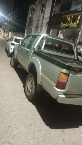 Mitsubishi L200 GLS 2.5 4X4 CD Diesel 2002
