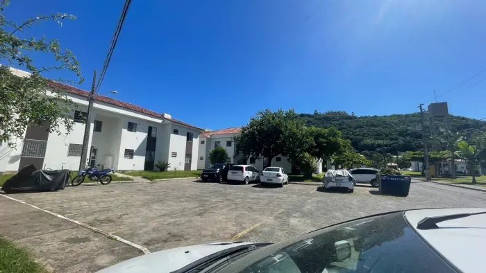 APARTAMENTO PARA LOCAÇÃO ANUAL EM CANASVIEIRAS FLORIANÓPOLIS/SC
