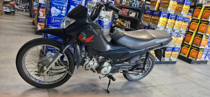 Moto em dia, único dono mulher 