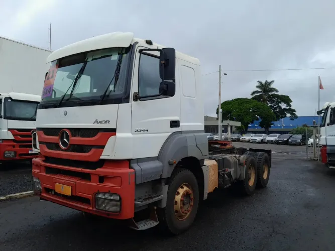 Mercedes-Benz Axor 3344 S/33 6X4E5 2021/2021 VAMOS SEMINOVOS Uberlândia