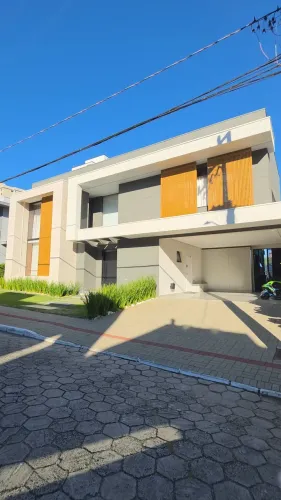 Casa de Alto Padrão no Condomínio Portal do Sol Balneário Piçarras