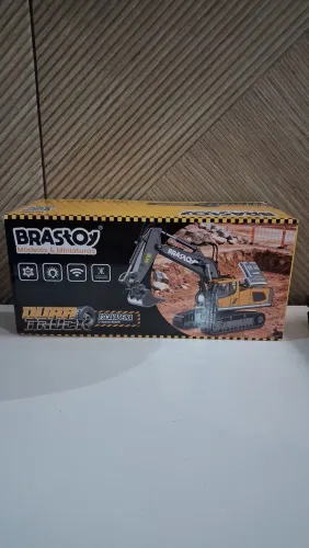ESCAVADEIRA DURA TRUCK BRASTOY - CONTROLE REMOTO
