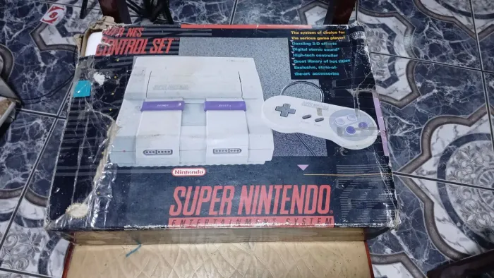 Super Nintendo na caixa