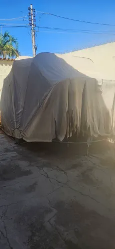 Garagem retrátil carro