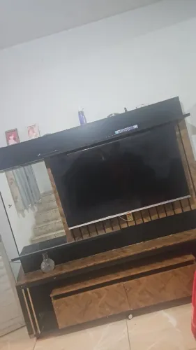 Vendo rack painel com luz de led ideal para tvs grande