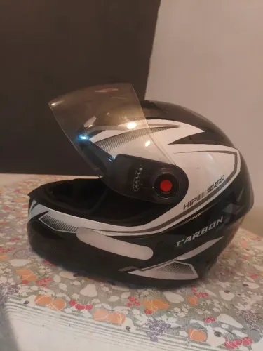 Capacete Zero, pouco usado, tamanho 60R$140