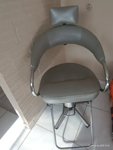 Cadeira de estética 