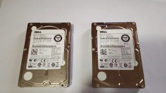 HD Servidor Dell 600GB SAS 15K RPM - Retirado Funcionando (Kit com 2)