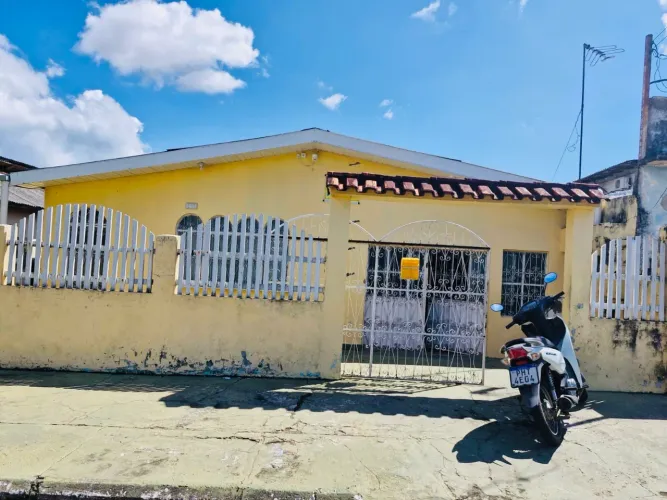 Casa à venda em uma das melhores áreas de Itacoatiara!
