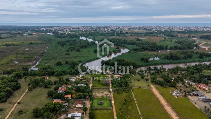 Lote de 2.200 m² em condomínio fechado, ao lado do Rio São Mateus
