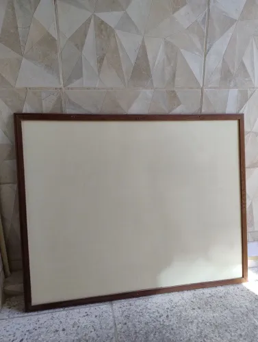 VENDO QUADRO BRANCO MOLDURA MADEIRA