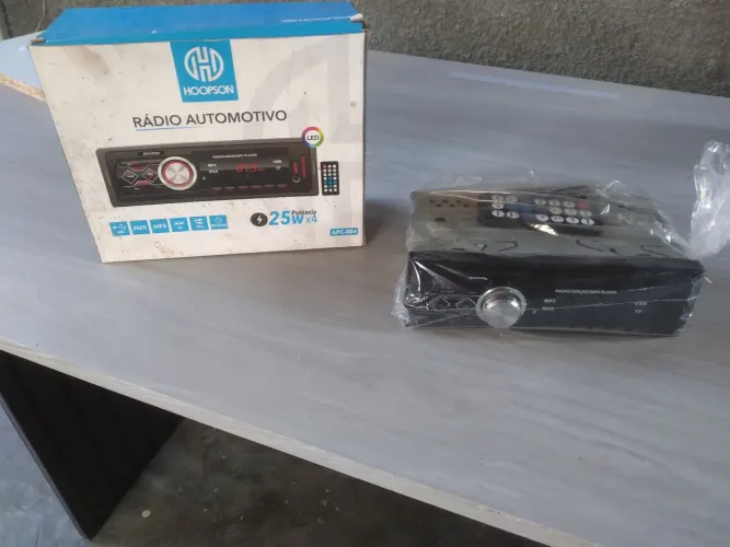 Rádio automotivo