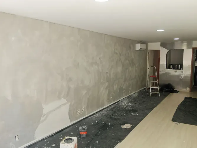 Pintura textura em fino acabamento *