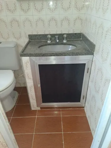 Alugo Apartamento em Irajá 