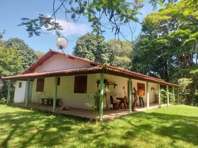 Sítio para Venda em Silva Jardim, Maraporã, 4 dormitórios, 2 suítes, 2 banheiros