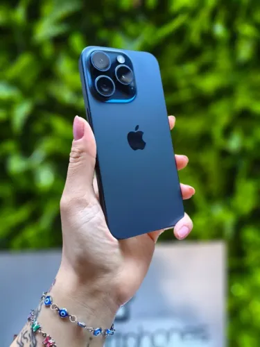 iPhone 15 Pro max - Titânio azul Bat.92 % Seminovo, 6 meses de garantia!