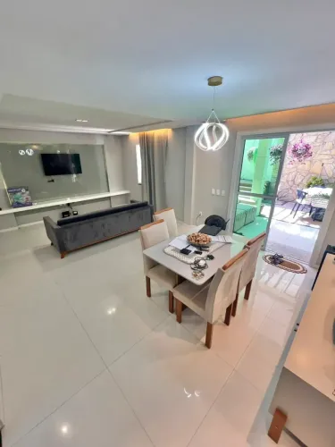 Casa à Venda na Sapiranga Fortaleza | 192m² | 3 Suítes | Condomínio
