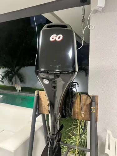 Motor de popa mercury 60hp 4 tempos 