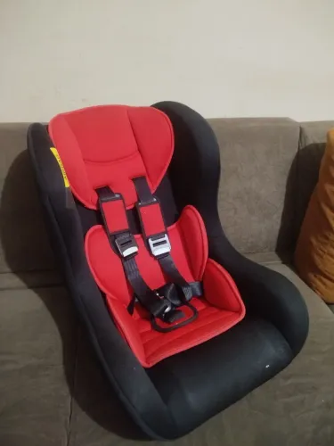 Cadeira infantil para carro em ótimo estad