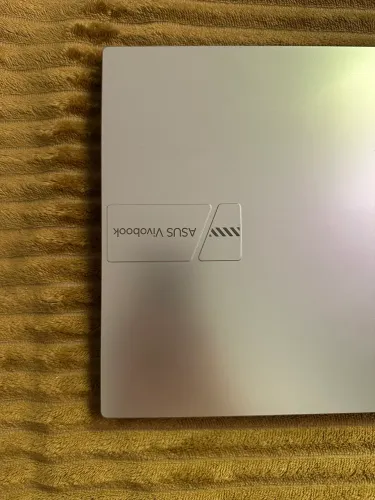 Notebook ASUS Vivobook 15, Intel Core i5 1334U 1,3 GHz, 8GB Ram, 256GB SSD