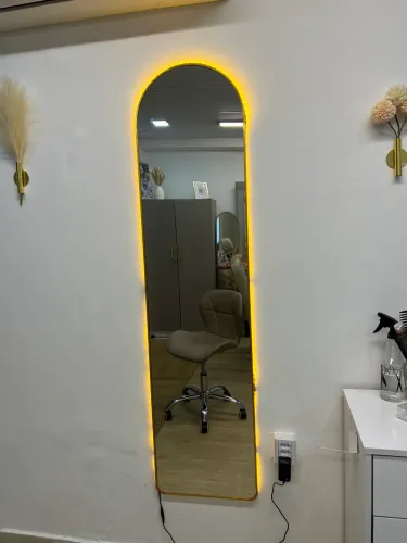 Espelho Oval Dourado com LED 36x146 cm | Acompanha Fonte