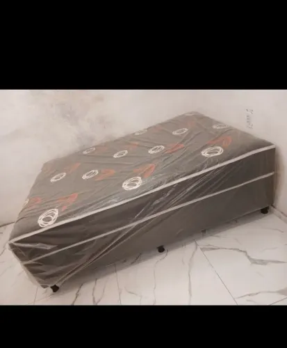 Cama Box casal de molas