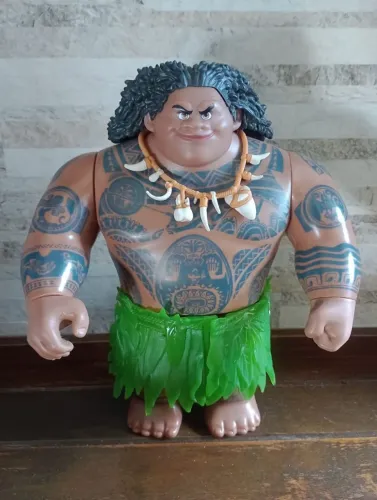 Boneco maui filme moana