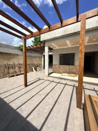 VENDO LINDA CASA A 2 KM DO UPA DO 7 DE ABRIL - PACIÊNCIA