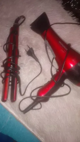 Vendo esse secador e essa chapinha