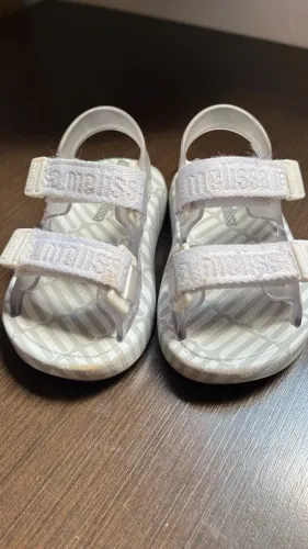 Sapatos para Bebê - tamanho 19 - menina