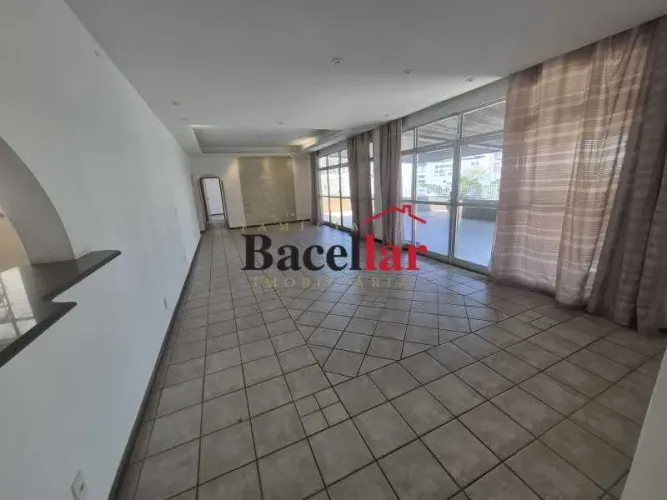 Apartamento : / Residencial / Tijuca