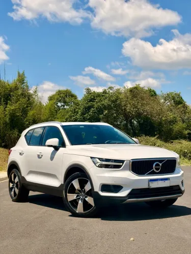 Volvo XC40 T-5 Momentum 2.0 252cv AWD 2020