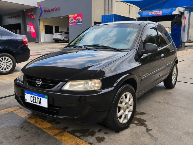 Chevrolet Celta Spirit 1.0 MPFI VHC 8V 3P 2005