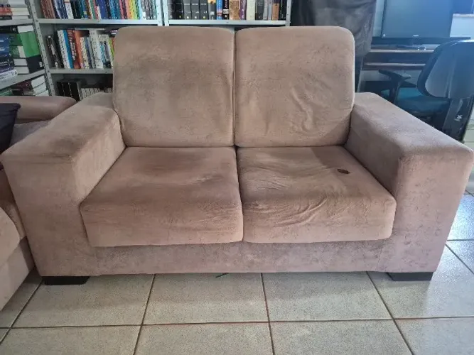 Vendo sofá de dois lugares 