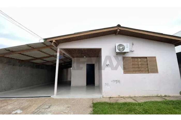 CASA - BAIRRO URUPÁ-PRIMEIRO DISTRITO-JI-PARANÁ