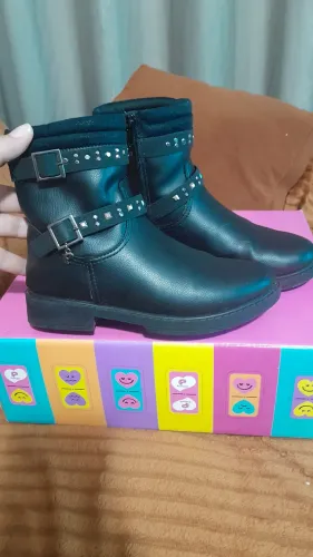 Vendo bota infantil feminina