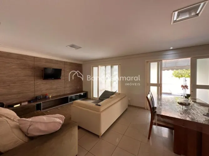 Sobrado à venda no Condomínio Residencial Paineiras - Betel, Paulínia