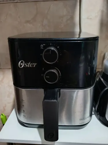 Vendo fritadeira arfrayer Oster 4'6