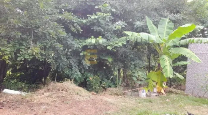 TERRENO COM CONSTRUÇÃO À VENDA - 301M² A.T. - 106M² A.C. - R$ 275.000,00 - JARDIM ITÁLIA -