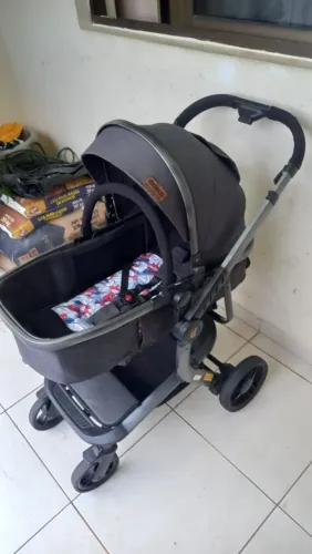 CARRINHO RODAS GRANDE TBM USADO COM BERÇO