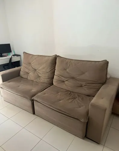 Sofá retrátil e reclinável suede