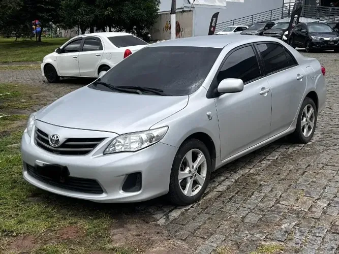 Toyota Corolla GLI 1.8 Flex 16V Aut. 2013
