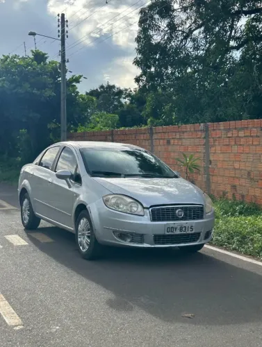 Fiat Linea Essence 1.8 Flex 16V 4P 2012