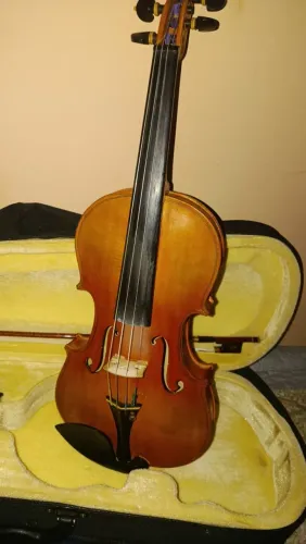 Violino germany oficina dos anjos 2024 4/4 estado novo , vem com arco é também estojo